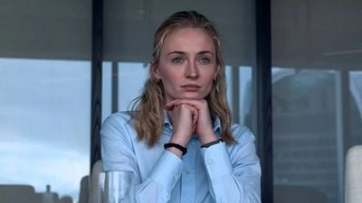 Imagem da notícia A série tem apenas 6 episódios e o nome mais clichê possível, mas sabe como prender nossa atenção: Conta com uma Sophie Turner brilhante