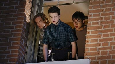 Imagem da notícia "Muito difícil": É por isso que esta estrela sumiu na temporada final de Young Sheldon