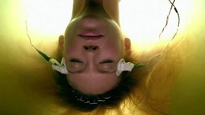 Imagem da notícia Injustamente esquecida: Uma das melhores séries de ficção científica e mundos paralelos de acordo com os leitores do AdoroCinema