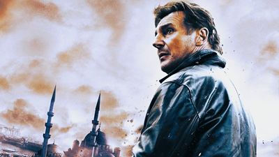 No streaming: 5 horas de ação com Liam Neeson em um dos thrillers de vingança mais famosos da história do cinema