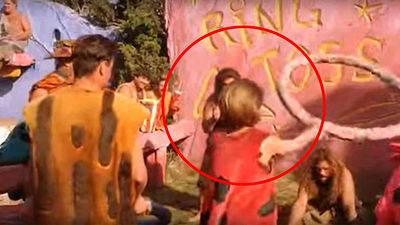 Imagem da notícia Esta menina de Os Flintstones é uma das maiores estrelas de Hollywood hoje em dia - e ninguém fazia ideia!