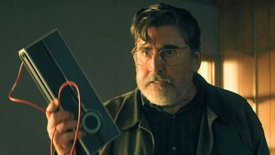 Imagem da notícia "Queríamos que fosse igualmente assustadora e emocional": Criadores da nova série da Netflix falam sobre as comparações com Stranger Things
