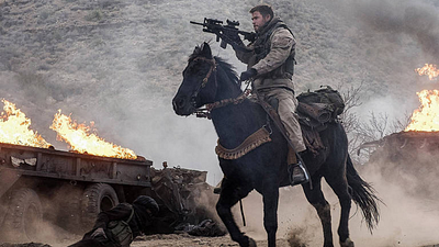 Imagem da notícia O Prime Video tem um filme de guerra inspirado em uma história real que você deveria assistir se é fã de Chris Hemsworth
