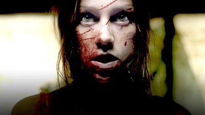 Imagem da notícia Atriz de A Morte do Demônio sofreu ansiedade por causa de uma arma