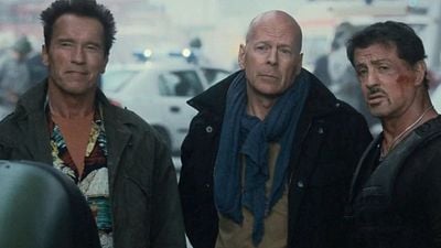 Imagem da notícia "Espero há anos por isso": Sylvester Stallone demitiu Bruce Willis de Os Mercenários e comemorou nas redes sociais