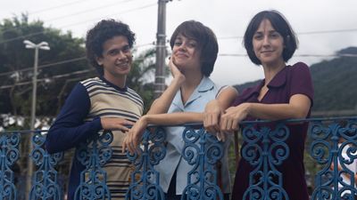 Meu Nome é Gal: Compare o elenco do filme com as pessoas da vida real - Semelhança com Caetano Veloso é assustadora!