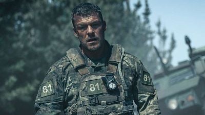 Imagem da notícia Alan Ritchson, astro de Reacher, fará filmes de ação para a Netflix no futuro – começando com um Velozes & Furiosos sobre duas rodas