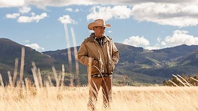 Imagem da notícia Ninguém se lembra que o criador de Yellowstone apareceu em uma das sagas de ficção científica mais famosas!