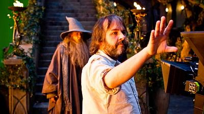 Imagem da notícia Nem O Senhor dos Anéis, nem O Hobbit: O filme mais aclamado de Peter Jackson causou estranhamento, mas agora é cult