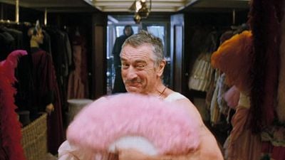Imagem da notícia Dica de streaming: Um dos melhores filmes de fantasia de todos os tempos – você nunca viu Robert De Niro assim antes!
