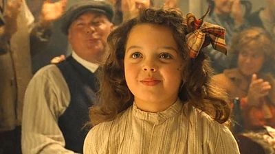 Imagem da notícia O que aconteceu com a garotinha de Titanic? Há 28 anos, ela dançou com Leonardo DiCaprio e encantou milhões de espectadores!