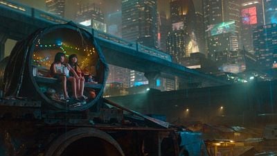 Imagem da notícia A sucessora de Black Mirror na Netflix: Nova aposta de ficção científica do streaming ganha seu primeiro trailer