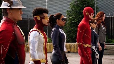 Imagem da notícia O maior universo da DC chega ao fim HOJE na TV e poucas pessoas estão falando sobre isso