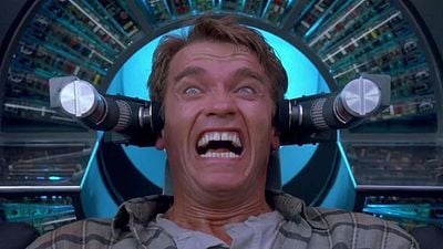 Imagem da notícia Muito antes da IA e das crises modernas, este clássico com Arnold Schwarzenegger já retratava uma sociedade que hoje parece muito familiar