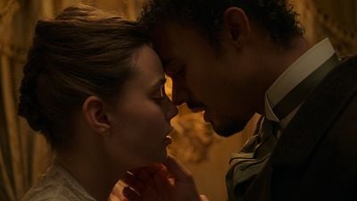 Imagem da notícia Se você é fã de Bridgerton, esta série com o astro de Minha Culpa: Londres foi feita para você