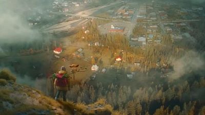 Imagem da notícia Willem Dafoe e estrela de Stranger Things no trailer de fantasia com o monstro mais fofo do cinema desde Gremlins