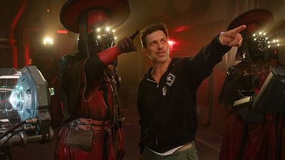 Imagem da notícia Após fracasso de ficção científica na Netflix, Zack Snyder quer dar um tempo dos blockbusters: "Posso fazer um filme sem efeitos visuais?"