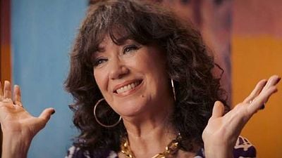 Imagem da notícia Sessão da Tarde hoje (31/08): Estrelado por Lilia Cabral, filme Tire 5 Cartas tem a ilustre presença de dois ícones da música brasileira