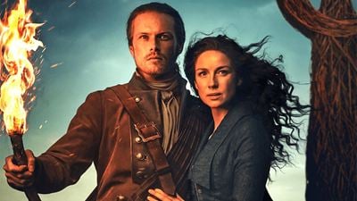 “Nenhuma semelhança com o final dos livros”: Autora de Outlander comenta o final da série de fantasia