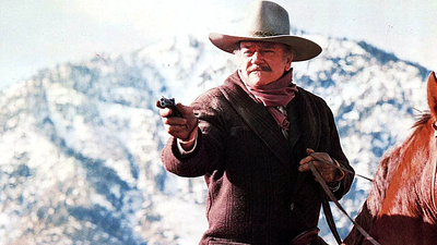 Imagem da notícia “Ele foi tão terrível”: Enquanto filmava este faroeste, John Wayne transformou a vida de uma lenda da direção em um inferno