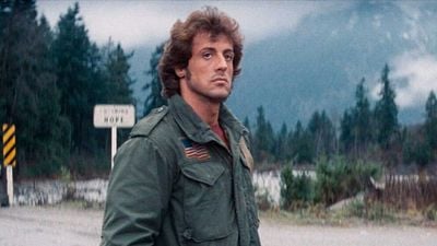 Imagem da notícia Esta lenda do cinema ia aparecer em Rambo com Stallone, mas foi demitido: Falava de si mesmo na terceira pessoa e irritava
