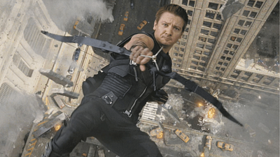 Imagem da notícia Jeremy Renner mandou a Marvel se ferrar por causa do corte salarial: Agora ele diz que está "150% pronto" para o que precisarem