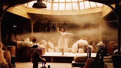 Imagem da notícia Épico de 230 minutos para assistir no streaming: É o último filme de uma lenda absoluta do cinema