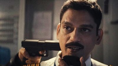 Imagem da notícia Voo IC 814 - Sequestro a Bordo: Nova minissérie de suspense na Netflix é baseada em história real?