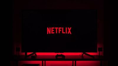 Imagem da notícia Netflix vai parar de funcionar em mais de 60 modelos de TV a partir de 1º de setembro: O que fazer se o seu estiver na lista