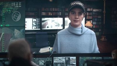 Imagem da notícia Esta minissérie de 6 episódios da Netflix foi assistida mais de 70 milhões de vezes: Uma lenda de Hollywood está no papel principal