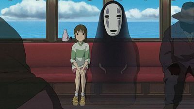 Imagem da notícia 23 anos depois, Hayao Miyazaki finalmente explica quem é Sem Rosto, um dos personagens mais intrigantes de A Viagem de Chihiro