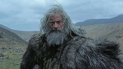 Imagem da notícia Hugh Jackman apresenta o extraordinário trailer de seu novo filme, onde se transforma em um dos personagens mais icônicos de todos os tempos