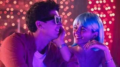 Imagem da notícia Obrigada, Netflix! Fazia anos que não ríamos e chorávamos tanto assistindo a uma comédia romântica