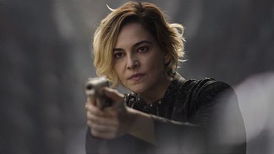 Imagem da notícia Uma das séries brasileiras de maior sucesso na Netflix está renovada para a 3ª temporada e promete "vilão ainda pior"