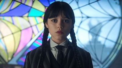 Imagem da notícia Jenna Ortega conseguiu remover esse detalhe na 2ª temporada de Wandinha: "É ótimo se livrar disso"