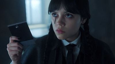Imagem da notícia Quem é o aviário em Wandinha? Mistério da 2ª temporada tem reviravolta na série da Netflix