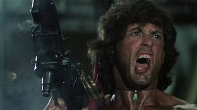 Imagem da notícia "Um de nós tem que ir, o outro tem que ficar": Stallone revela qual estrela o odeia desde que eles brigaram no set há 50 anos