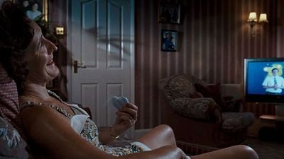 Imagem da notícia Smart TV 4K ou 8K? Entenda qual é o melhor modelo para assistir filmes em casa