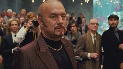 Imagem da notícia Tom Hanks estrelou 63 filmes, mas é este fracasso de ficção científica que está entre seus 3 favoritos