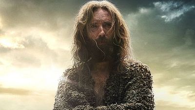 Imagem da notícia Os Anéis de Poder revela a identidade do Estranho: é a maior traição já cometida ao universo do Senhor dos Anéis