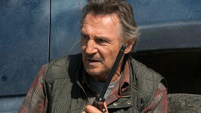 Imagem da notícia Tela Quente hoje (13/10): Na Mira do Perigo traz referência a um dos melhores filmes de Liam Neeson, e só quem é fã de verdade vai perceber!