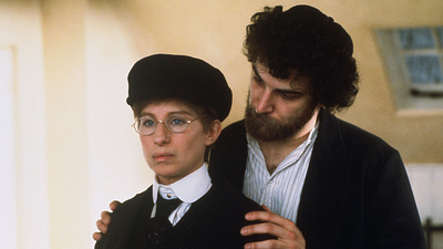 Imagem da notícia 40 anos da estreia de um filme romântico que fez história: Um conflito turbulento entre religião e sexualidade em tom musical