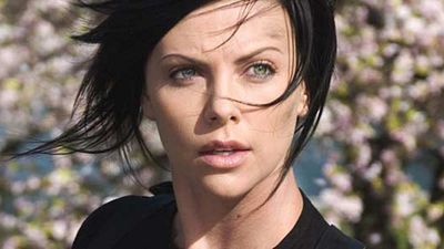 Imagem da notícia “Humilhado e triste”: Este filme de ficção científica com Charlize Theron desagradou muito o criador da obra original