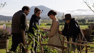 Imagem da notícia Atrizes de Rebelde trocam Netflix por HBO em nova série; este é o romance de Como Água Para Chocolate