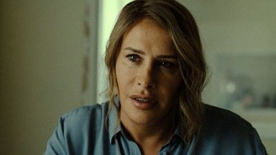 Imagem da notícia Se você é fã da Netflix, já viu Karla Sofía Gascón em um papel completamente diferente