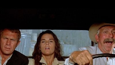 Imagem da notícia É um dos melhores filmes de ação e suspense estrelados por Steve McQueen: 54 anos depois, um remake da Netflix está a caminho, graças ao diretor de Adolescência