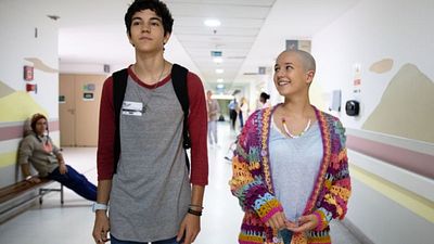 Imagem da notícia Meninas Não Choram: Atrizes rasparam a cabeça de verdade para filme da Netflix?