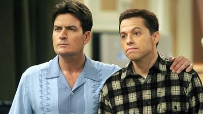 Imagem da notícia "Estou cansado de mentir": Charlie Sheen criticou duramente seu sucessor em Two and a Half Men durante anos