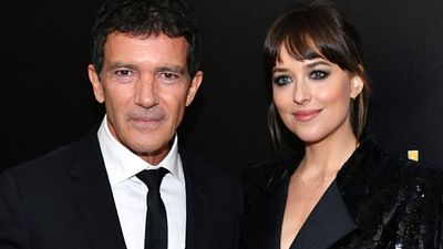 Imagem da notícia "Mudou nossas vidas para sempre": Dakota Johnson fez sua estreia em filme de Antonio Banderas e tem relação especial com ator