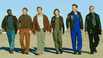 Imagem da notícia Top 10 Netflix: Este blockbuster de Hollywood é um dos filmes de ficção científica mais absurdos de todos os tempos – até a NASA diz isso!